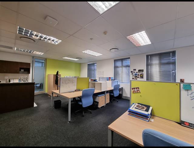 69M² OFFICE TO LET IN CENTURY CITY